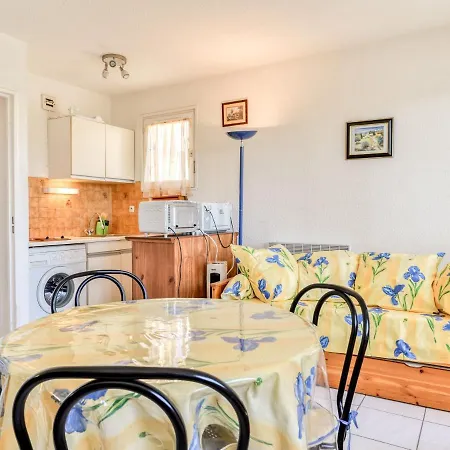 Apartment Studio For 4 *
